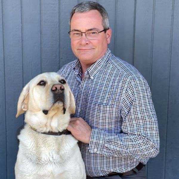 Dr. Gordon Pickering, La Pine Veterinarian